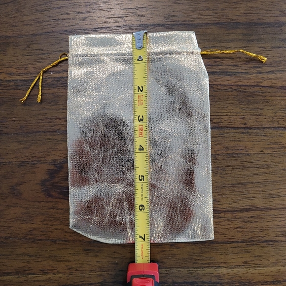 39x Gold Drawstrong Party Favor Bags - Picture 2 of 4